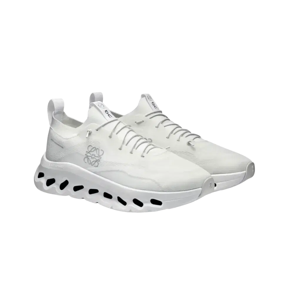 LOEWE CLOUDTILT on スニーカー 40 ホワイト Buy On Running Cloudtilt x Loewe All White | Hype Fly India