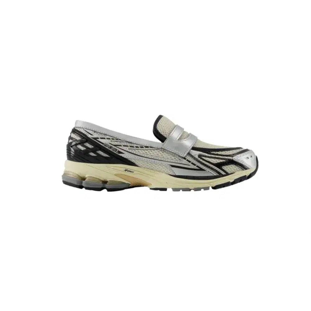 人気 ☆NEW BALANCE☆ 1906L SILVER LLIC BLACK new-balance-1906l-loafer-