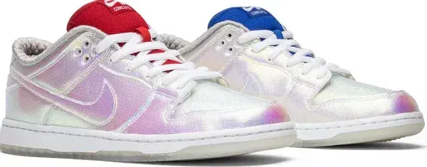 Concepts × Nike SB Dunk Low Nike SB Dunk Low Pro x Nicole Hause 'White and University Blue