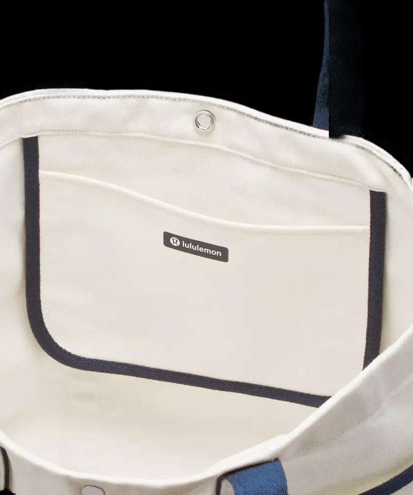 Lululemon Daily Multi-Pocket Canvas Tote Bag 20L Logo Natural/True