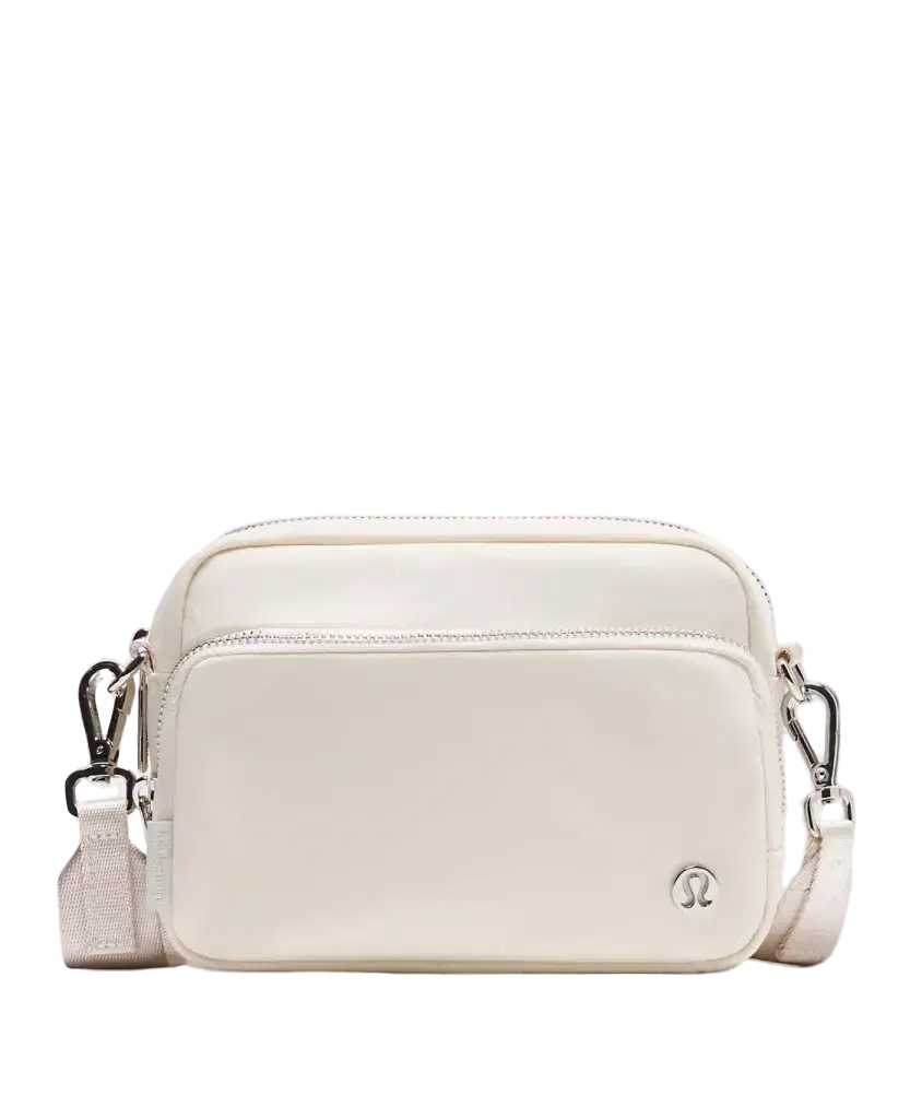 Lululemon Everywhere Crossbody Bag 2L Metal Hardwar Light