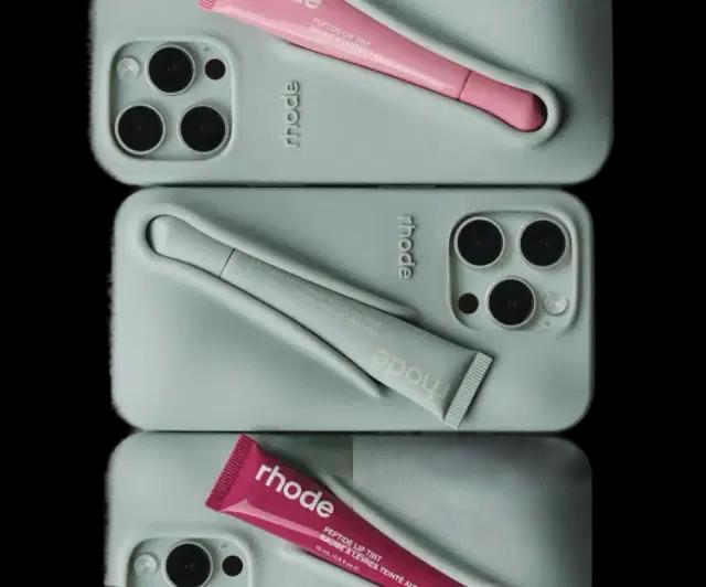 rhode iphone ケース 16pro ＋ リップ セット Buy Rhode Lip Case and Tint - Iphone 16 Pro Max | Hype Fly India