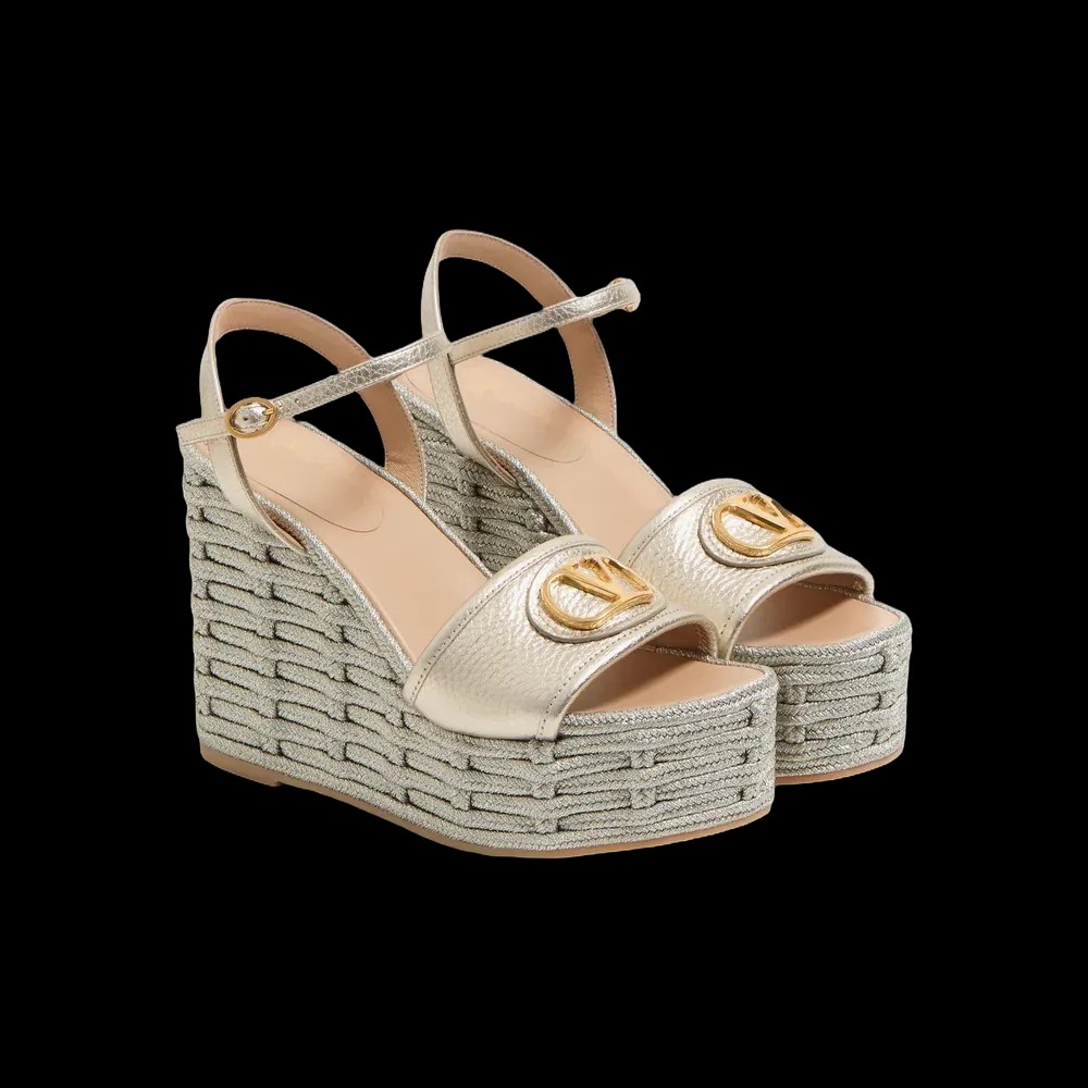 Valentino VLogo Signature Wedge Sandal In Laminated Grainy Calfskin 120mm Platinum - HypeFly India View 3