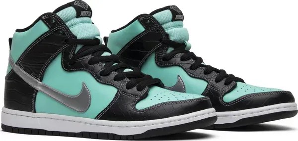 Nike Dunk High Premium SB x Diamond Supply Co. 'Tiffany' - HypeFly India View 3