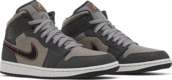 Air Jordan 1 Mid SE 'Night Stadium' - HypeFly India View 2