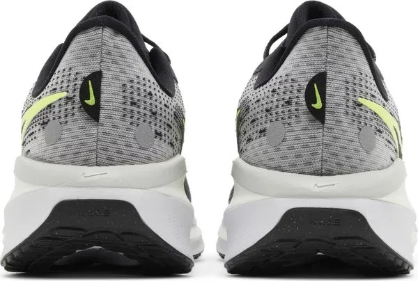 Vomero 17 'Black Volt' - HypeFly India View 3