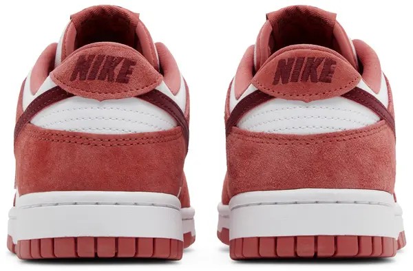 Dunk Low 'Valentine's Day 2024' - HypeFly India View 2