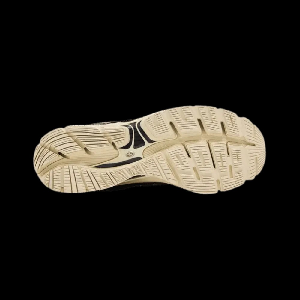 Kith x New Balance 2011 'Bark' - HypeFly India View 5