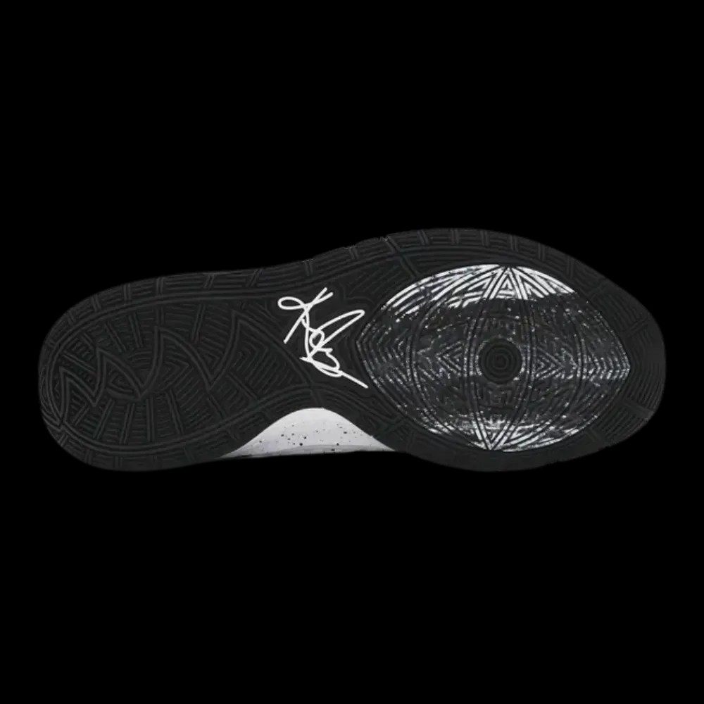 Nike Kyrie 6 'Oreo' - HypeFly India View 4