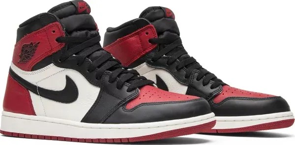 Air Jordan 1 Retro High OG 'Bred Toe' - HypeFly India View 2