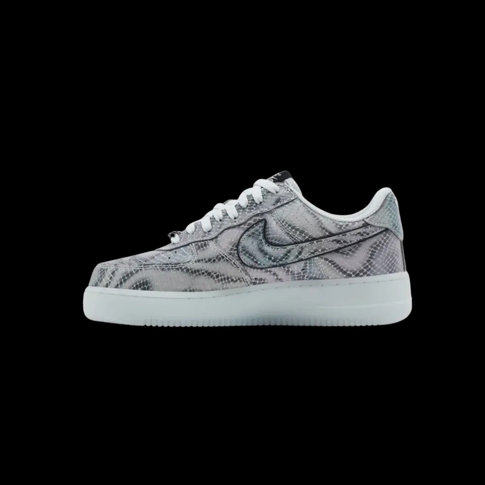 Kobe Bryant x Nike Air Force 1 Low 'Lenticular' - HypeFly India View 3