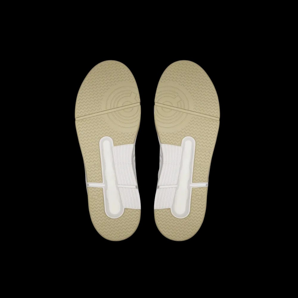 On Running The Roger Clubhouse White Chalk - HypeFly India View 5