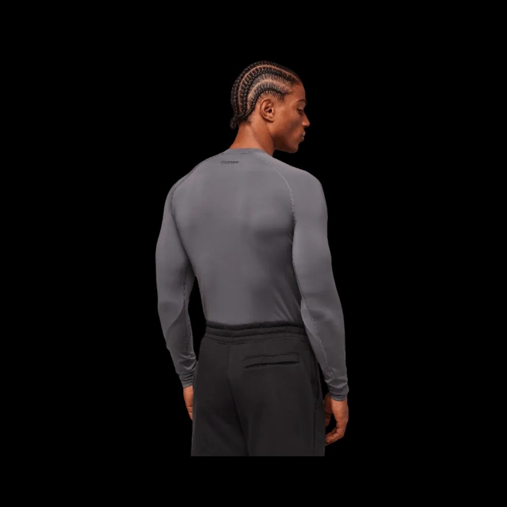 Gymshark Element Baselayer Long Sleeve T-Shirt Dark Grey - HypeFly India View 4