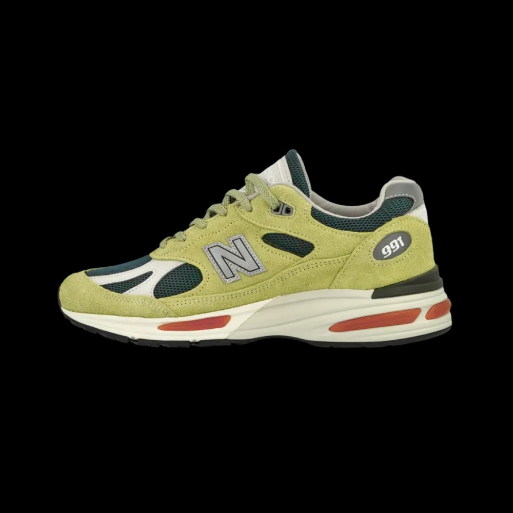 New Balance 991v2 Made in England 'Grape Sorbet Pack - Beechnut' - HypeFly India View 3