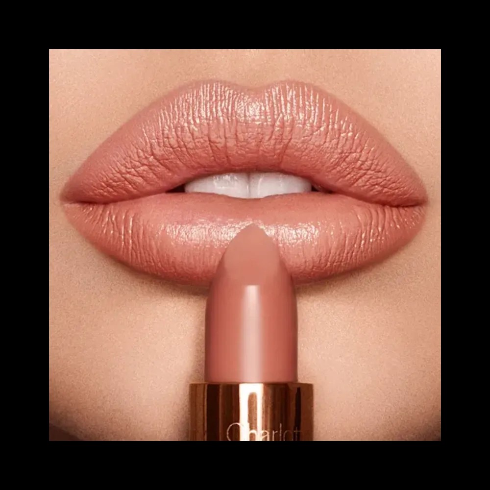Charlotte Tilbury K.I.S.S.I.N.G Bitch Perfect - HypeFly India View 3