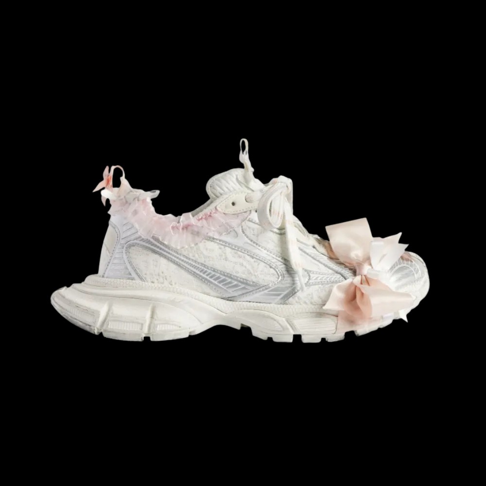 Balenciaga 3XL Lace Sneaker In Light Pink - HypeFly India View 1