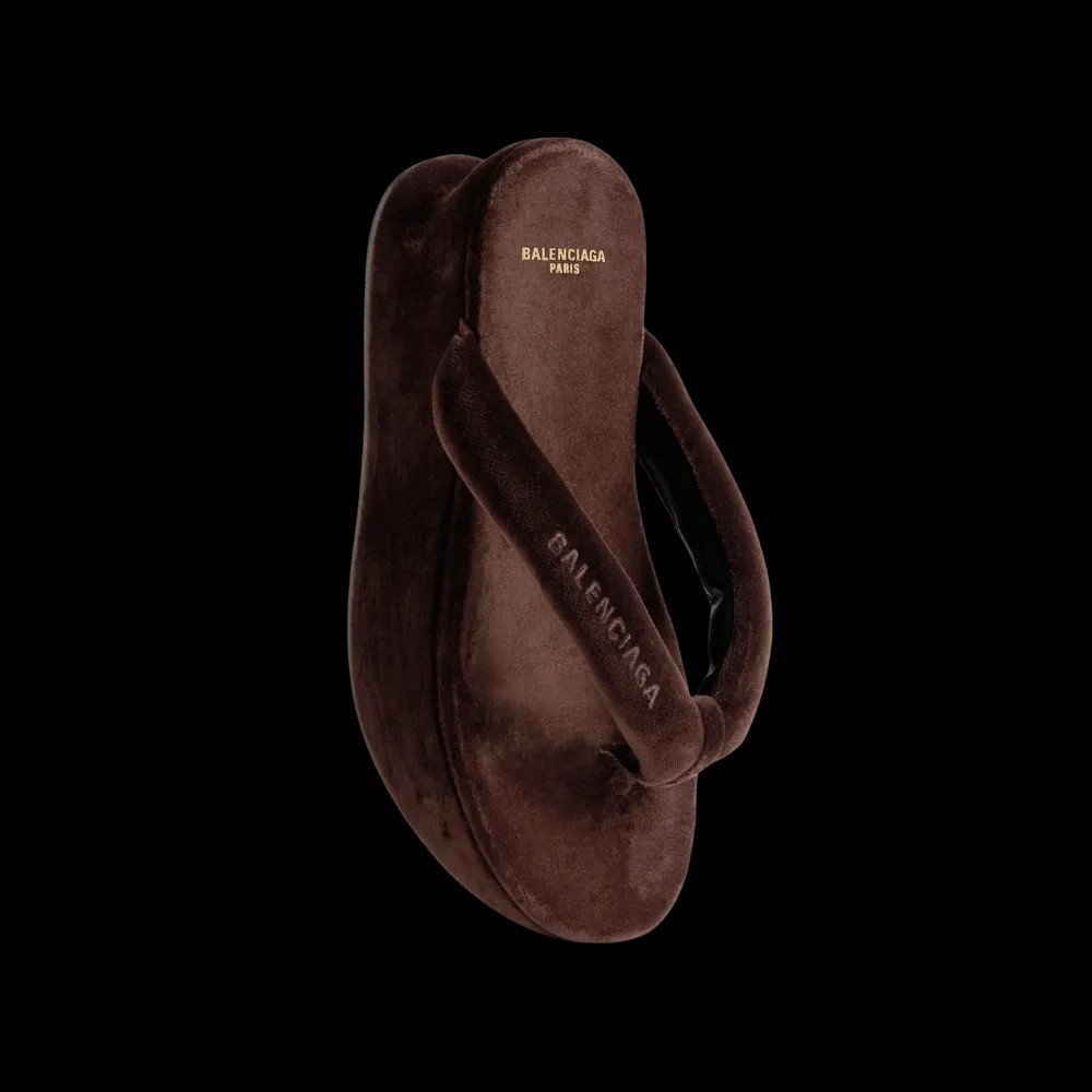 Balenciaga Gaeta Thong In Moka - HypeFly India View 5