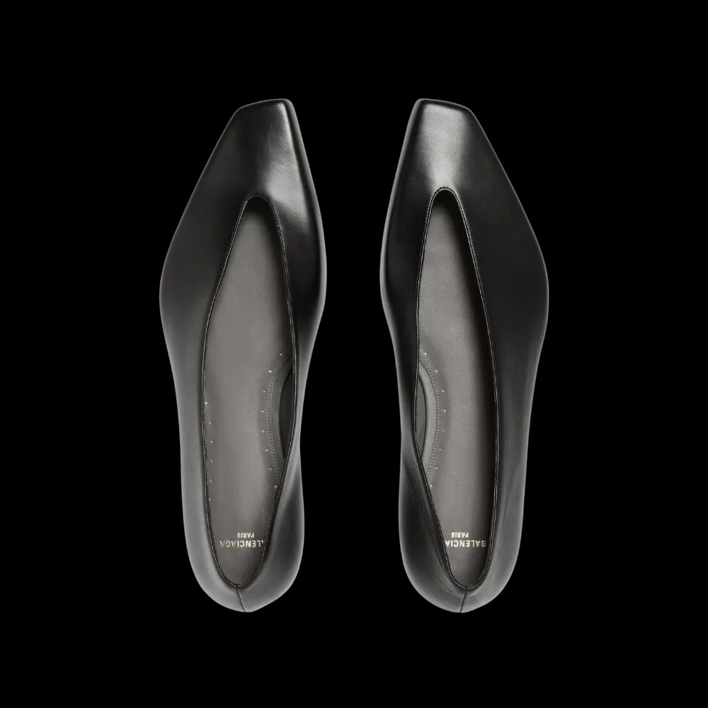 Balenciaga Duchesse Ballerina Flat In Black - HypeFly India View 2