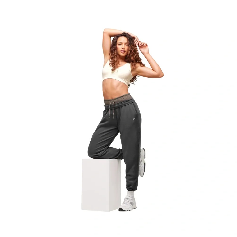 Gymshark Everyday Seamless Sports Bra - Light Support Soft White - HypeFly India View 3