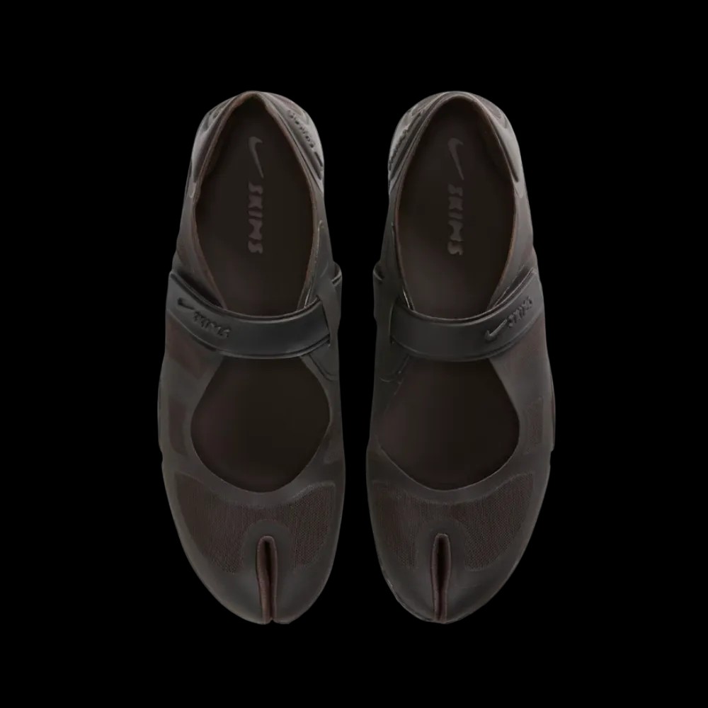 NikeSKIMS Air Rift 'Velvet Brown' - HypeFly India View 5