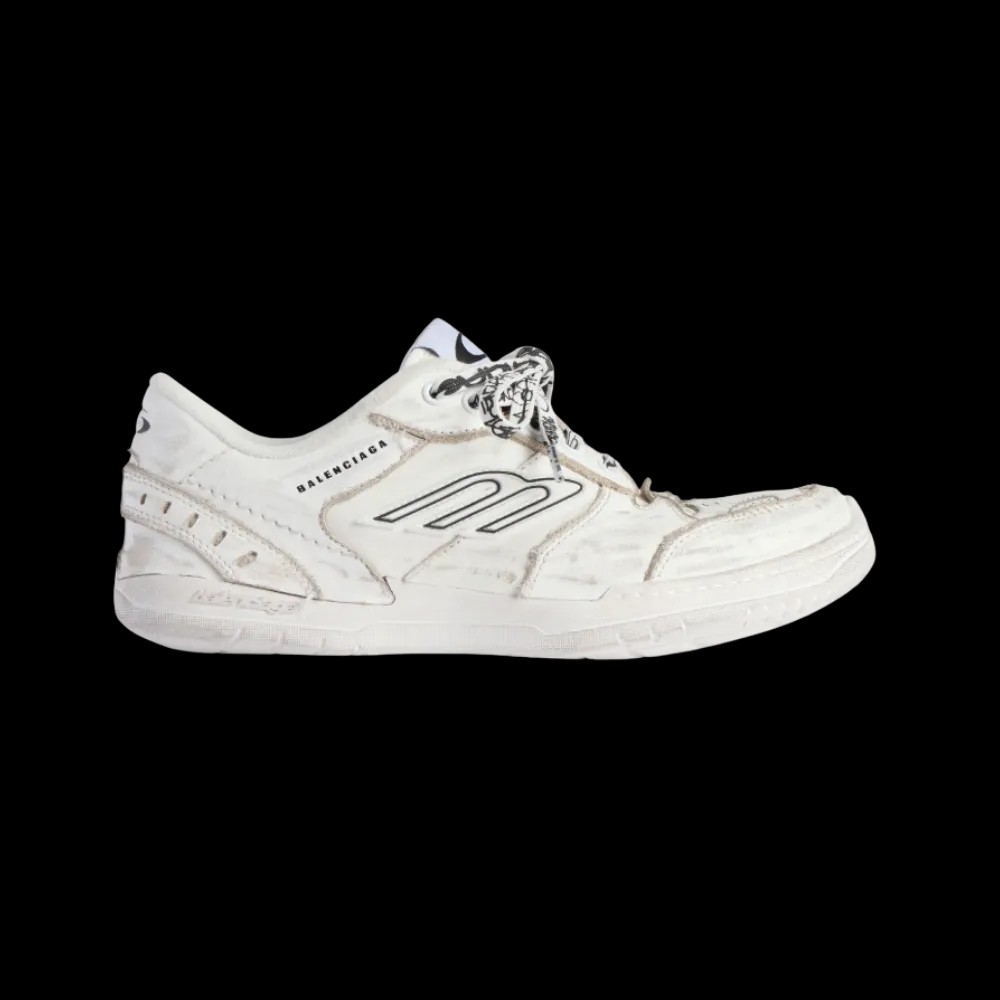 Balenciaga Hamptons Medium Worn-Out Sneaker In White - HypeFly India View 1