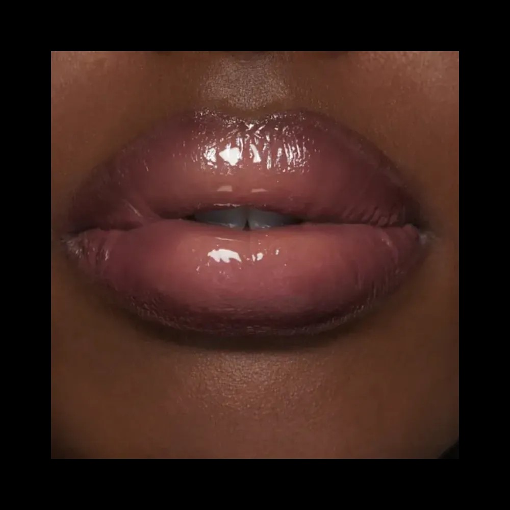 Charlotte Tilbury Gloss & Lipstick Duo Icon Baby - HypeFly India View 5