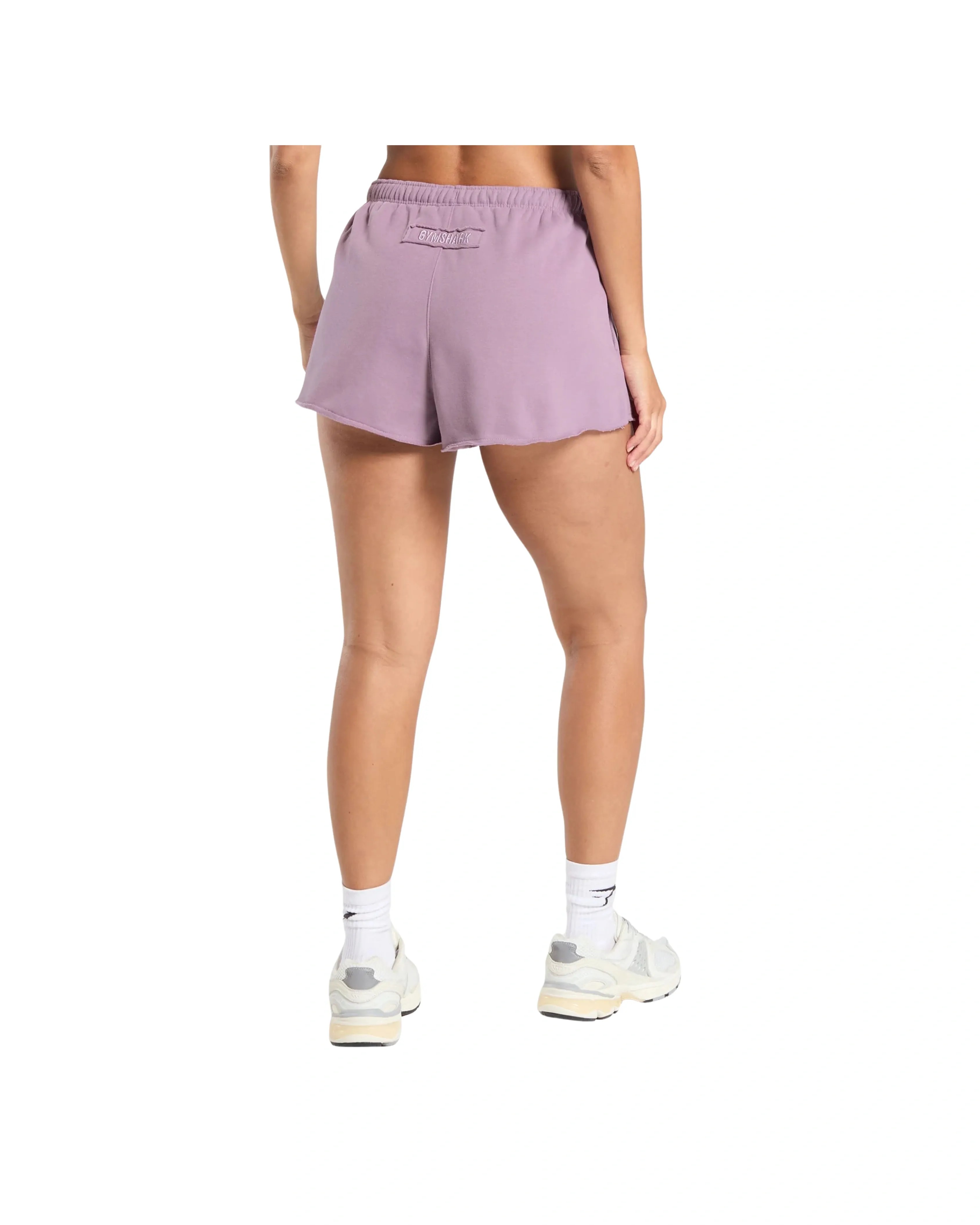 Gymshark Fleece Shorts oversized fit Soft Purple - HypeFly India View 2