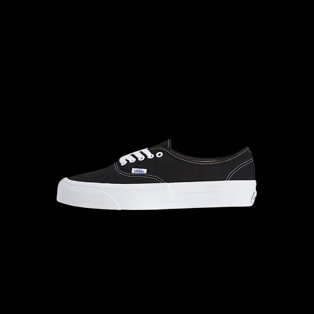 Vans Premium Authentic Shoe Black And White - HypeFly India View 2