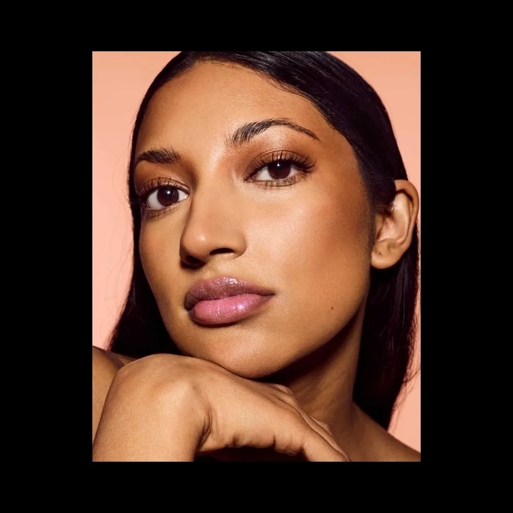 Fenty Gloss Bomb Universal Lip Luminizer Grape Splash - HypeFly India View 2