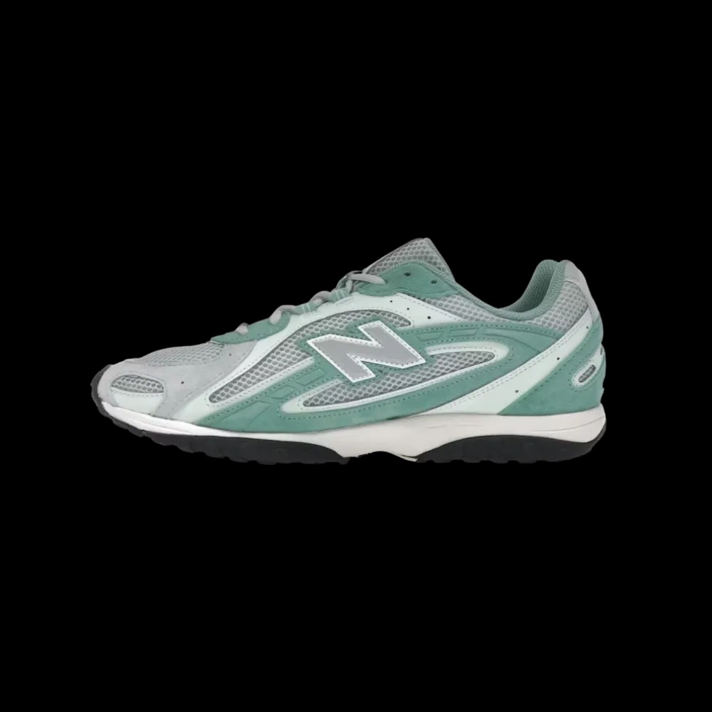 New Balance Kith x 204L 'Bluebell' - HypeFly India View 2