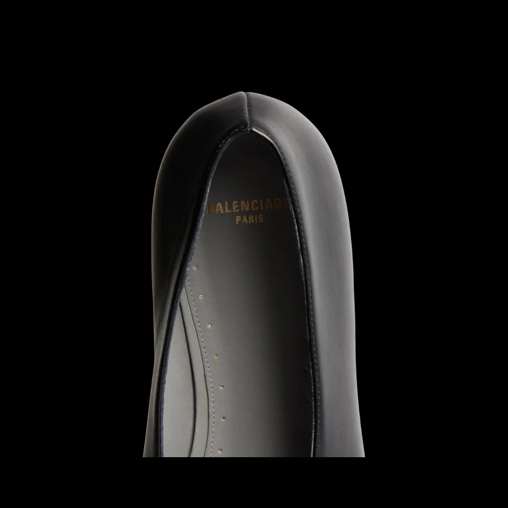Balenciaga Duchesse Ballerina Flat In Black - HypeFly India View 3