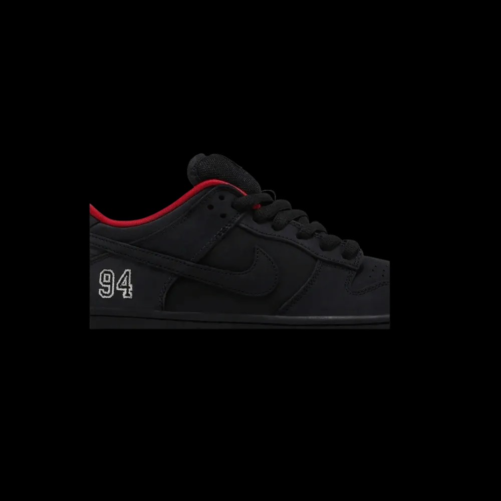 Nike Supreme x Dunk Low SB 'Black' - HypeFly India View 4