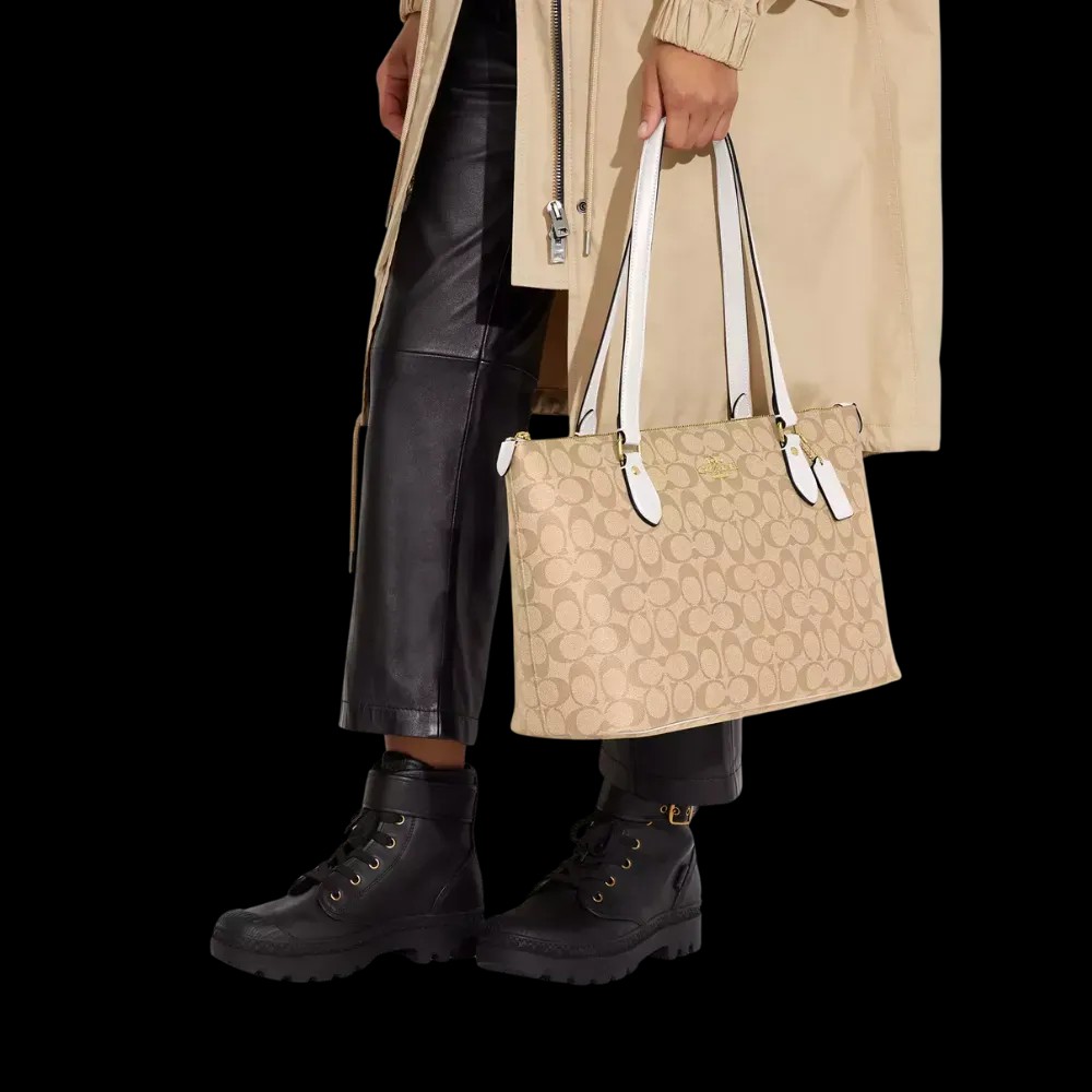 Coach Gallery Tote Bag In Signature Canvas Light Khaki Chalk - HypeFly India View 3