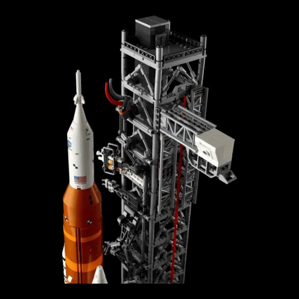 Lego NASA Artemis Space Launch System - HypeFly India View 5