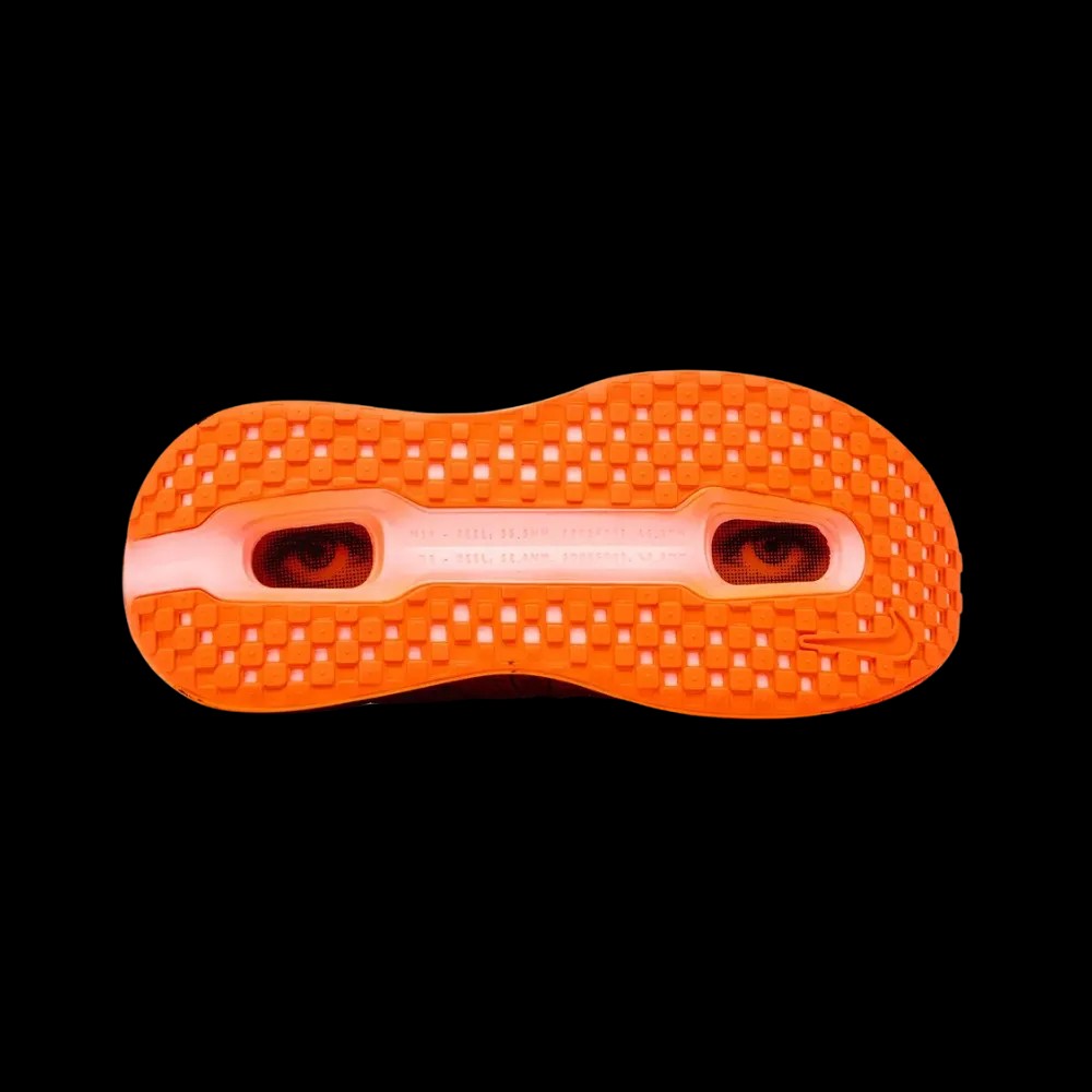 Melitta Baumeister x Nike Vomero Premium 'Total Orange' - HypeFly India View 4