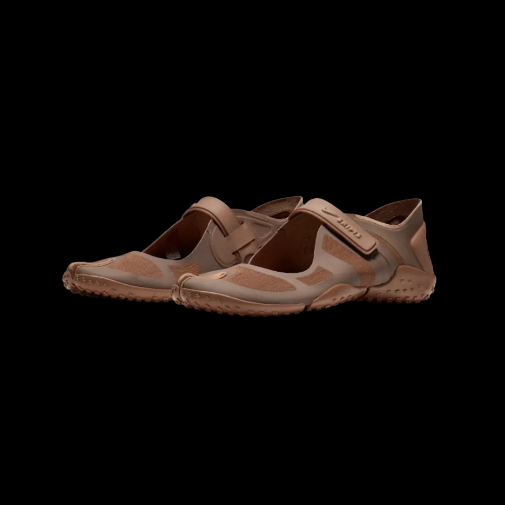 NikeSKIMS Air Rift 'Archaeo Brown' - HypeFly India View 4