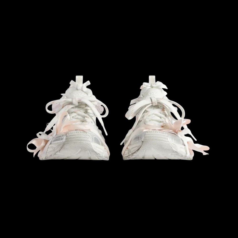 Balenciaga 3XL Lace Sneaker In Light Pink - HypeFly India View 4