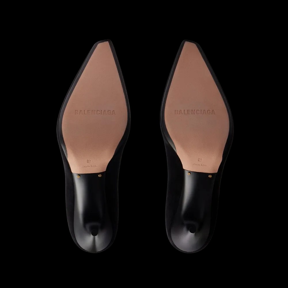 Balenciaga Duchesse Pump In Black - HypeFly India View 4