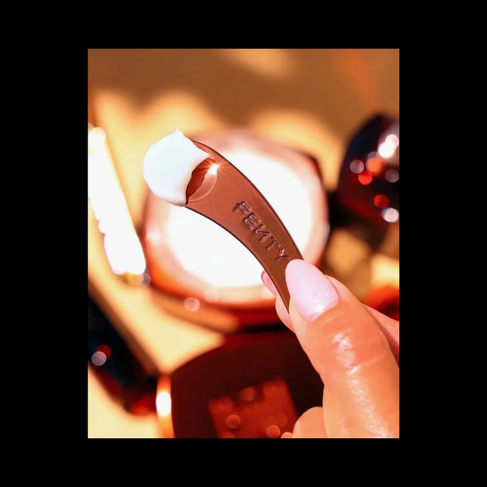 Fenty Parfum Body Crème - HypeFly India View 2
