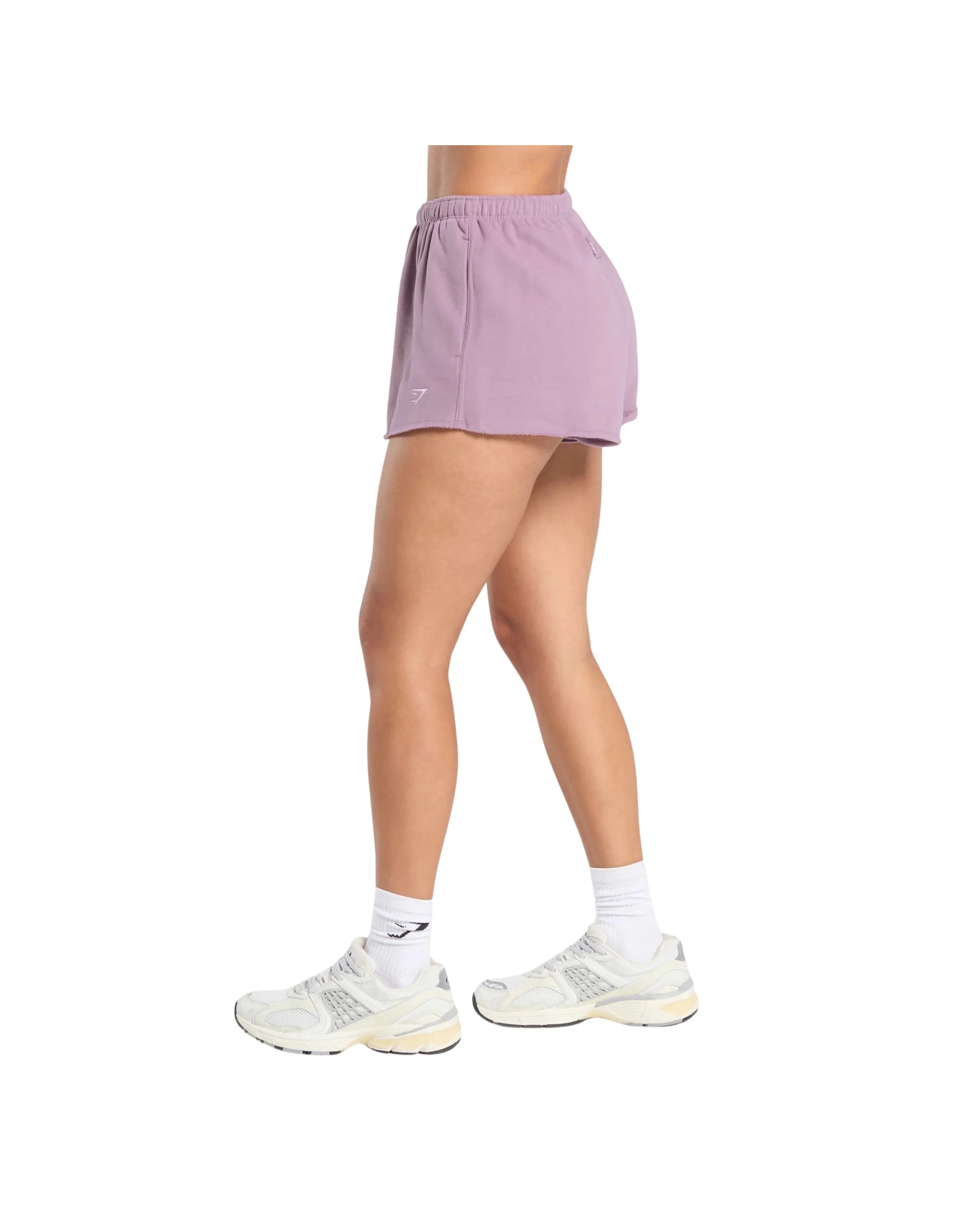 Gymshark Fleece Shorts oversized fit Soft Purple - HypeFly India View 3