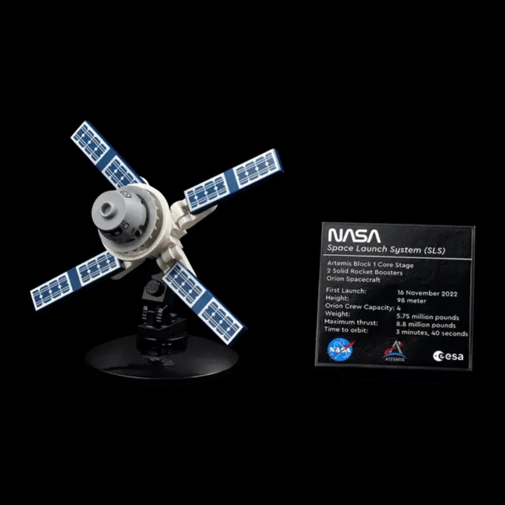 Lego NASA Artemis Space Launch System - HypeFly India View 3