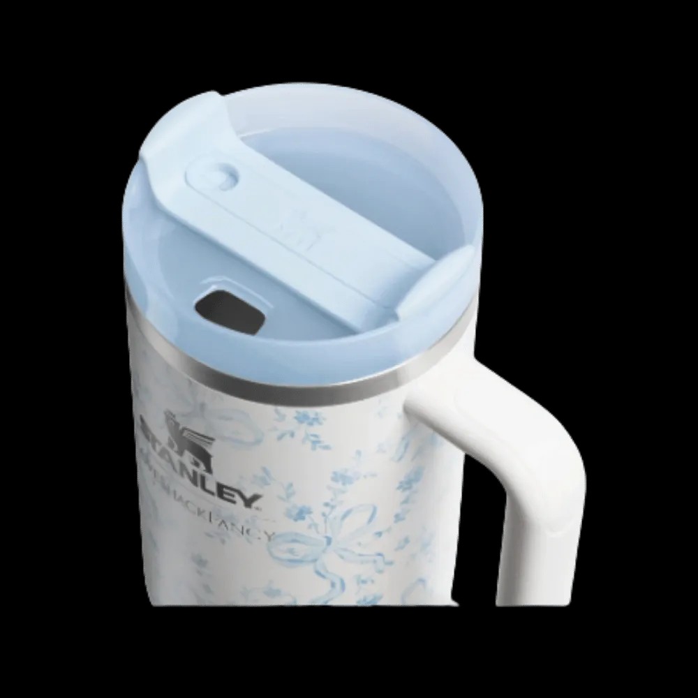 Stanley 1913 x LoveShackFancy Holiday Quencher H2.0 FlowState Tumbler (40OZ) Coquette Bow Winter Ice - HypeFly India View 3