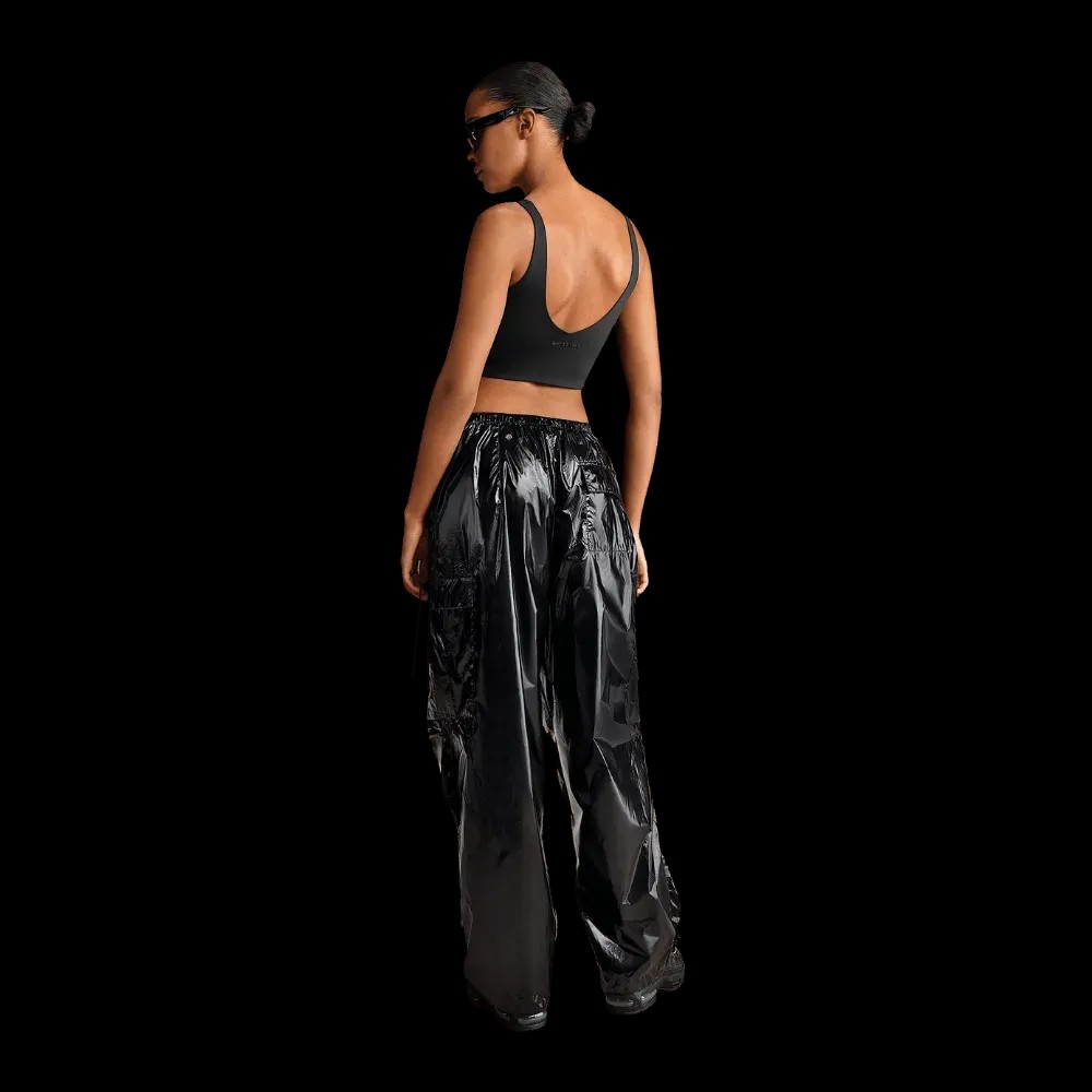 Nike X Skims Matte Women's V-Neck Long-Line Bra OBSIDIAN - HypeFly India View 3