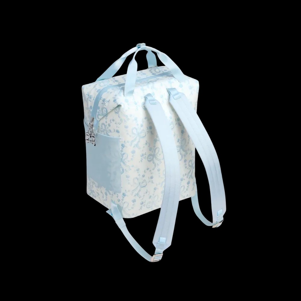 Stanley 1913 x LoveShackFancy Holiday All Day Madeleine Mini Cooler Backpack 20 Can 14 QT 13.2 L Coquette Bow Winter Ice - HypeFly India View 3