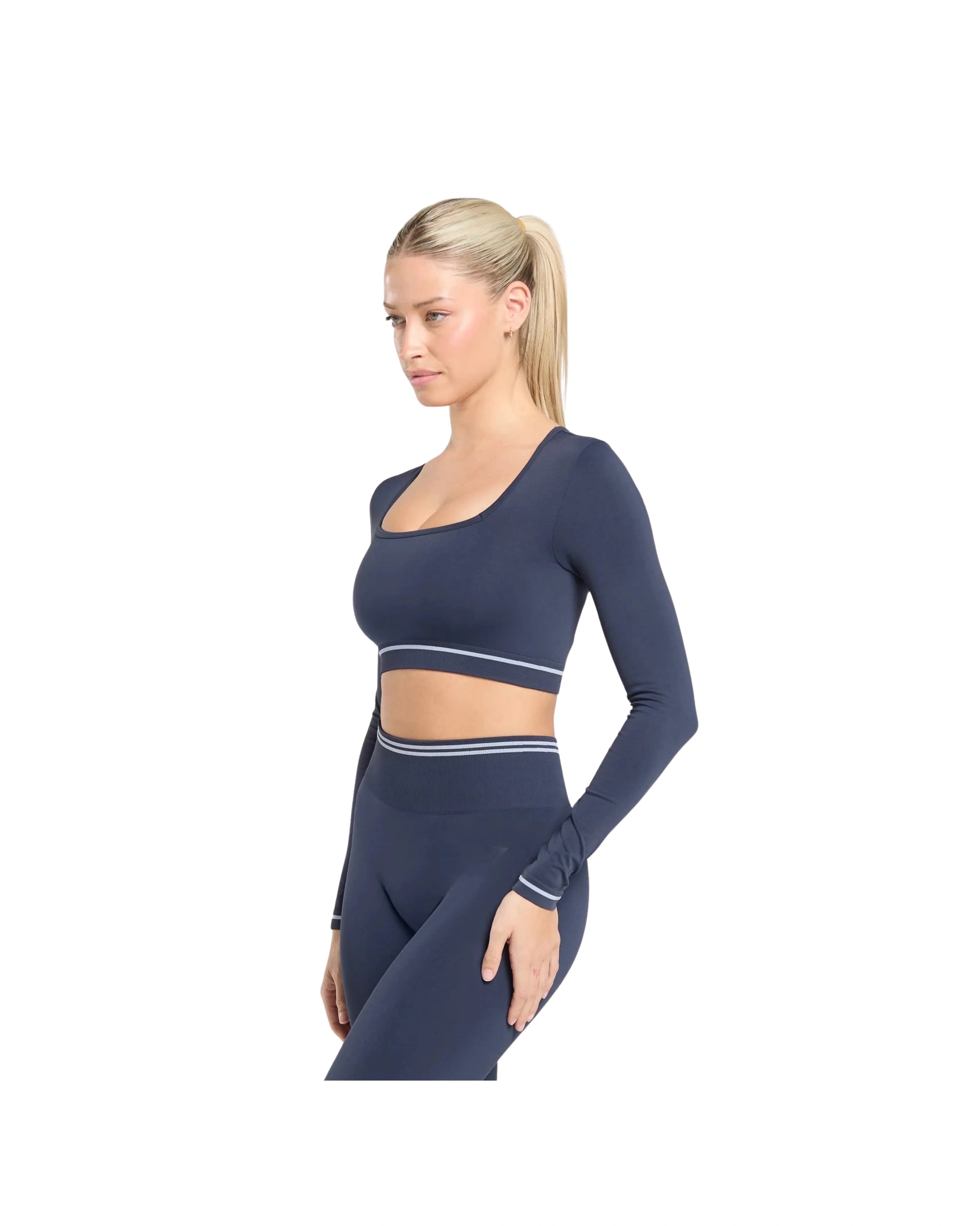 Gymshark Contrast Seamless Crop Top Heavy Blue - HypeFly India View 4