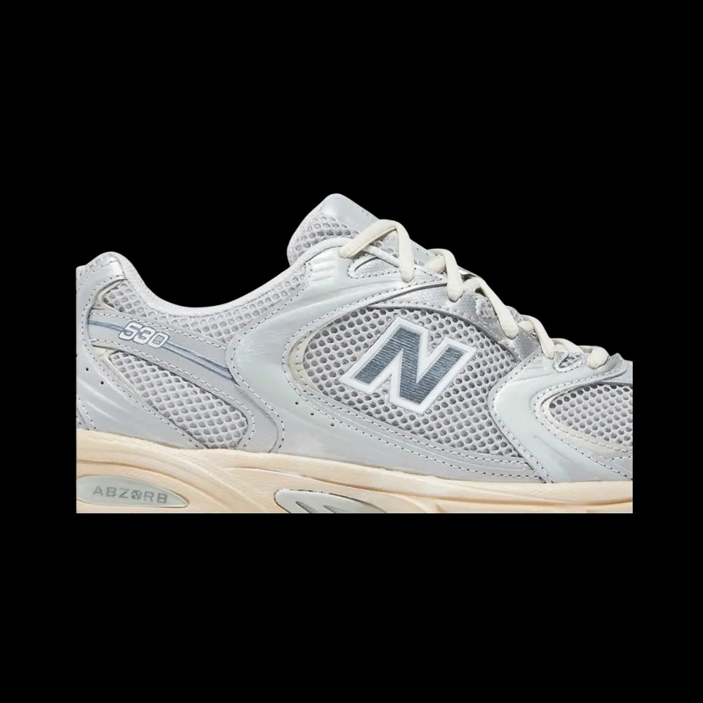 New Balance 530 Vintage Silver Metallic Moonbeam - HypeFly India View 5
