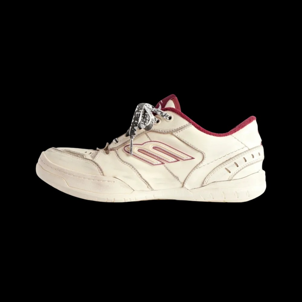 Balenciaga Hamptons Medium Worn-Out Sneaker In Off White - HypeFly India View 3