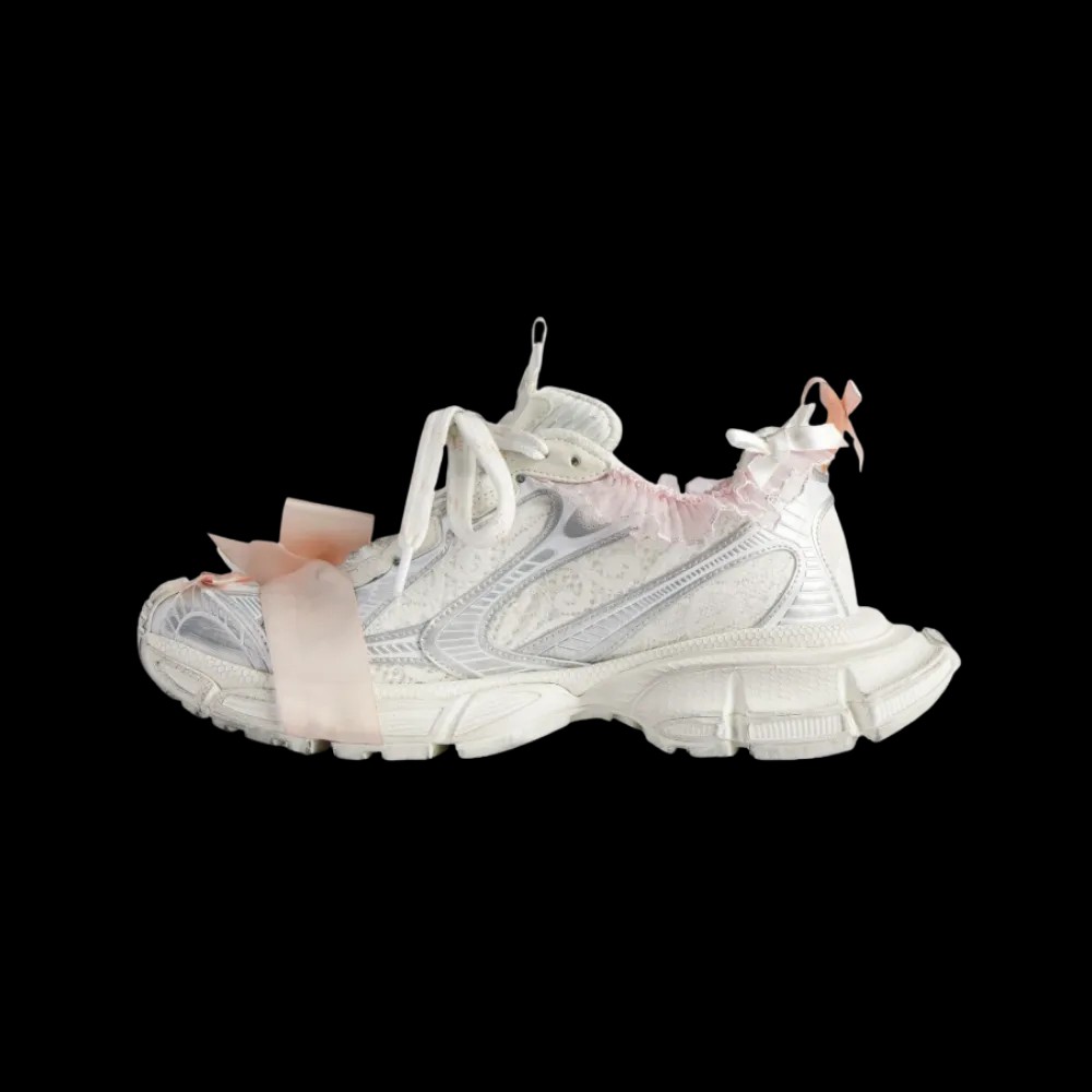 Balenciaga 3XL Lace Sneaker In Light Pink - HypeFly India View 3