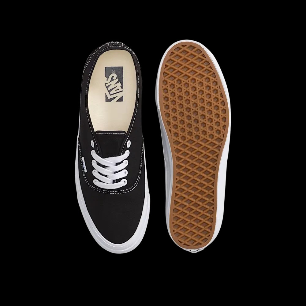 Vans Premium Authentic Shoe Black And White - HypeFly India View 4
