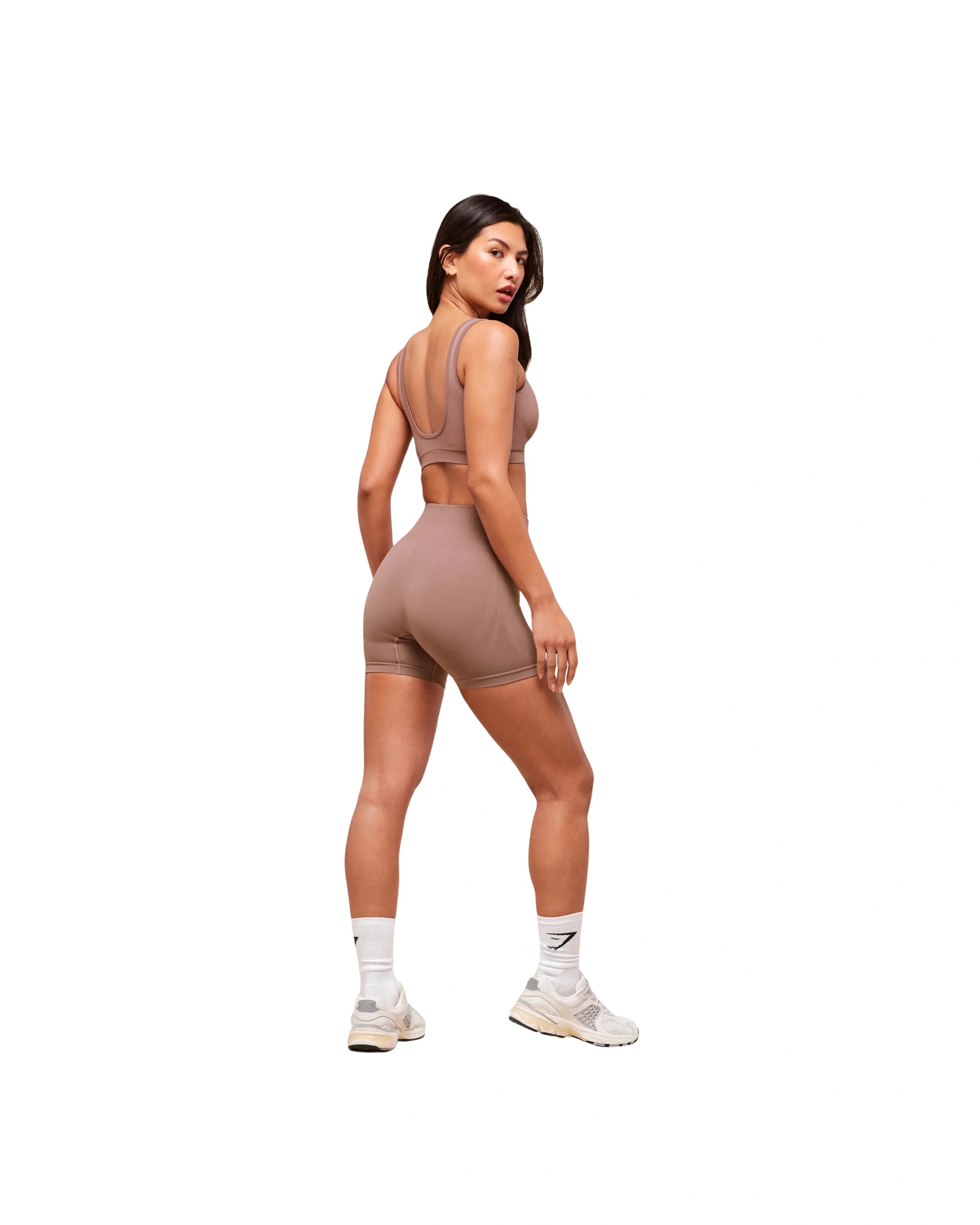 Gymshark Everyday Seamless Shorts Chestnut Pink - HypeFly India View 4